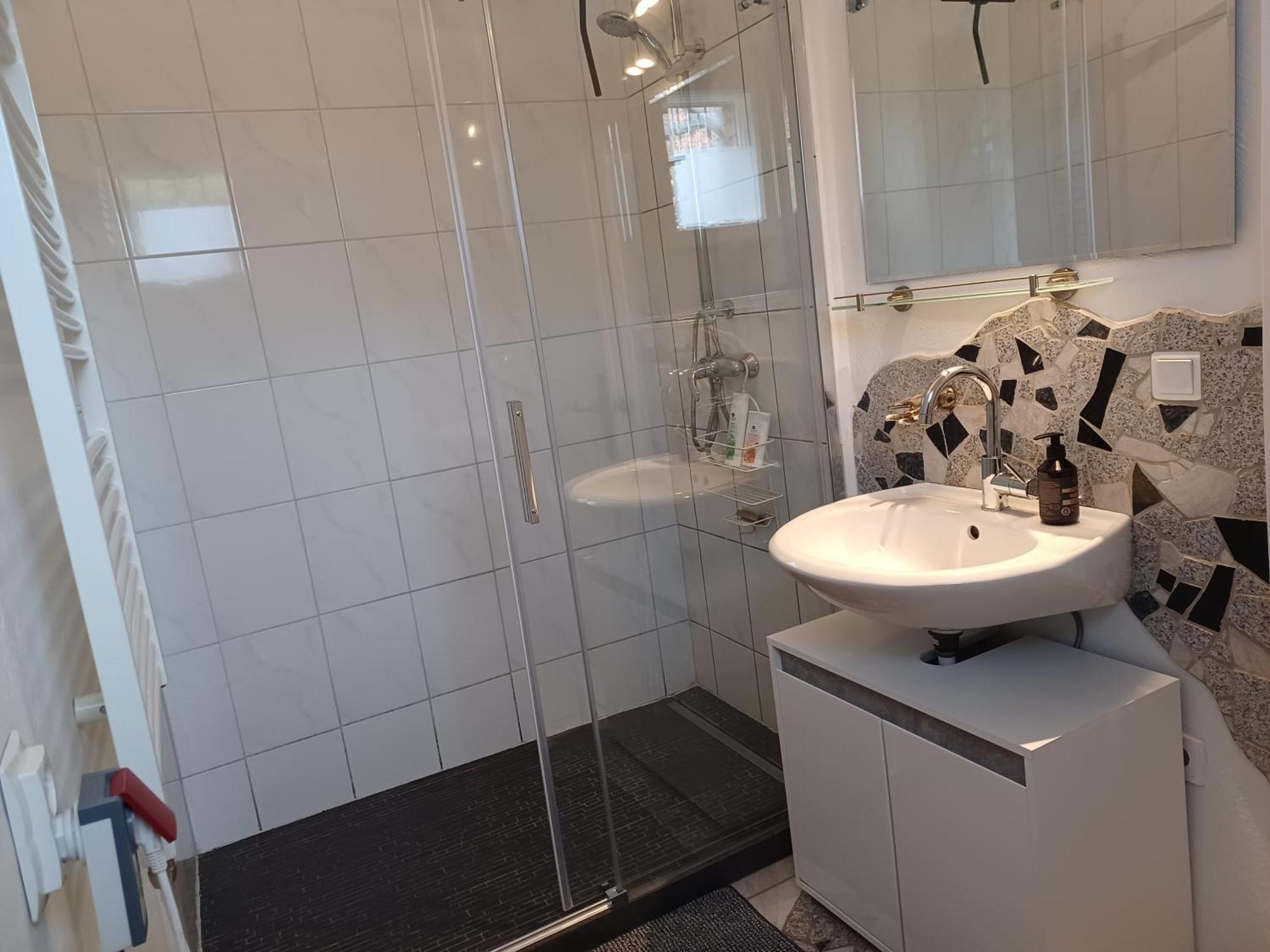 Ehemalige Bibliothek Apartment Fuer 2 Mit Kueche Kamin Netflix Parken Und Hofladen Steinhofel Buitenkant foto